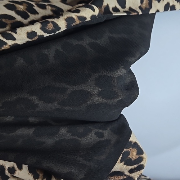 Leopard Designer Wrap Blouse Top L - Picture 7 of 9